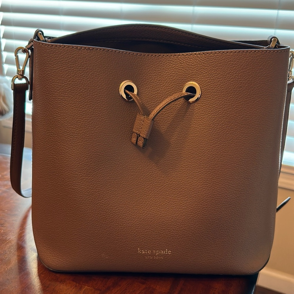 Kate Spade Eva Large Bucket Bag